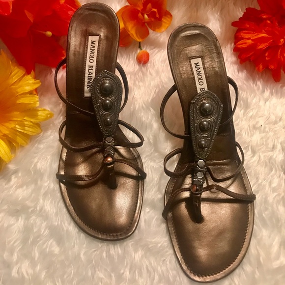 Manolo Blahnik - Picture 2 of 7